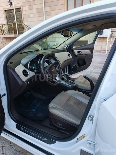 Chevrolet Cruze 2013, 412,394 km - 1.4 л - Şirvan