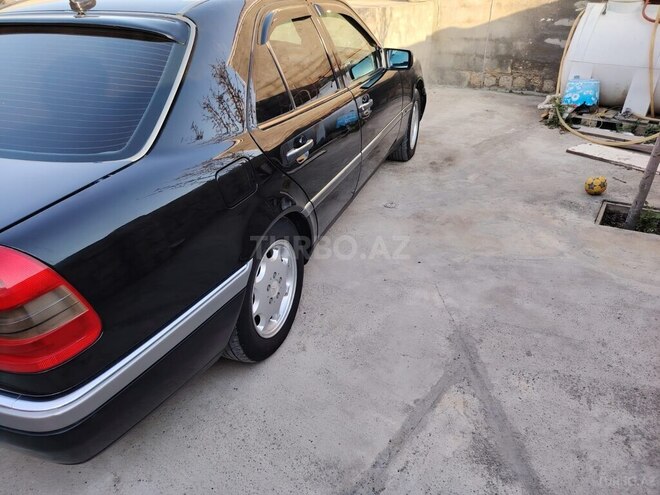 Mercedes C 220 1995, 289,569 km - 2.2 l - Bakı