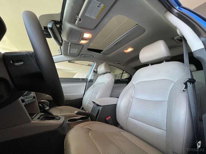 Hyundai Elantra 2016, 106,835 km - 2.0 л - Bakı
