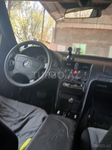 Mercedes C 220 d 1999, 123,805 km - 2.2 l - Goranboy