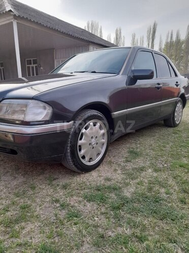 Mercedes C 220 1994, 196,655 km - 2.2 л - Tovuz