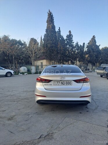 Hyundai Elantra 2018, 146,000 km - 2.0 l - Bakı