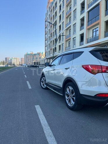 Hyundai Santa Fe-4