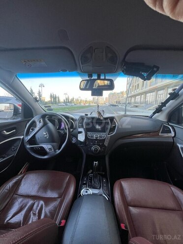 Hyundai Santa Fe-16