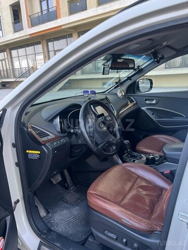 Hyundai Santa Fe-19