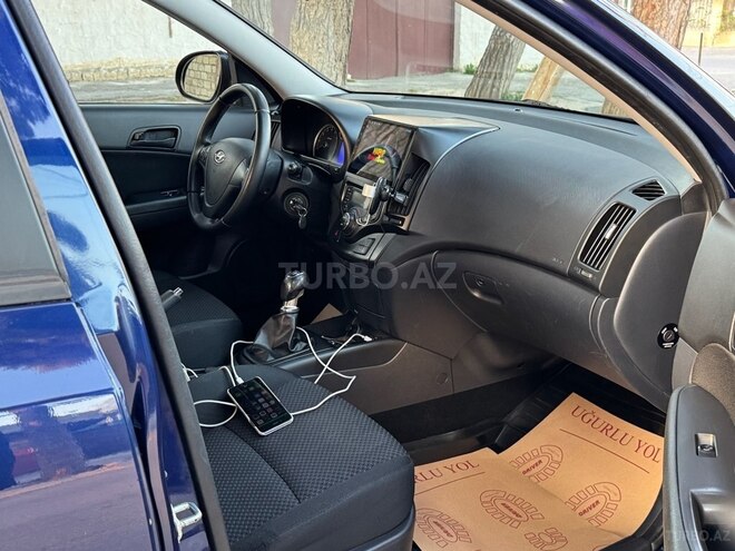 Hyundai i30 2010, 233,000 km - 1.4 л - Bakı