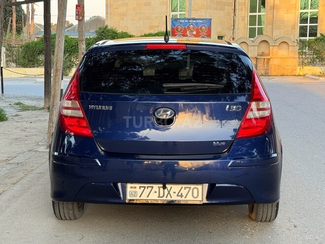 Hyundai i30 2010, 233,000 km - 1.4 л - Bakı