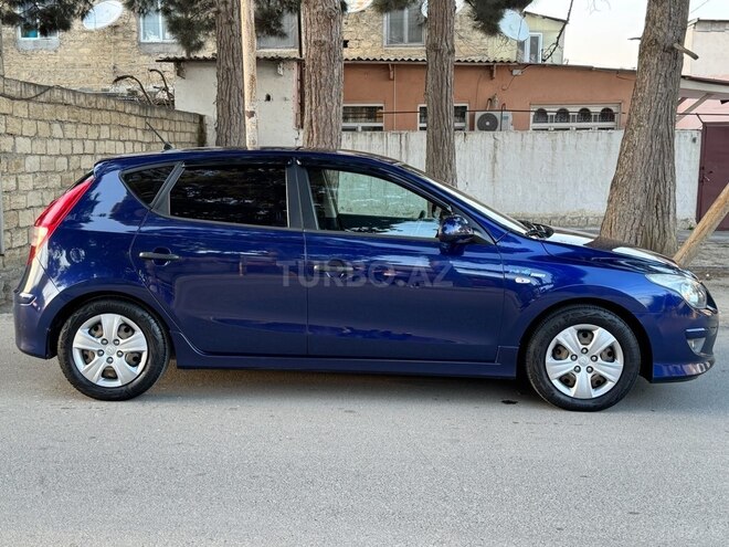 Hyundai i30 2010, 233,000 km - 1.4 л - Bakı