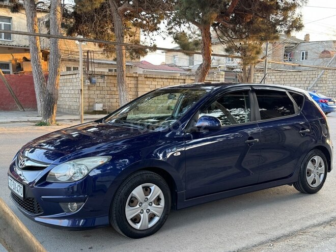 Hyundai i30 2010, 233,000 km - 1.4 л - Bakı