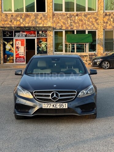Mercedes E 250 4MATIC 2014, 226,000 km - 2.2 л - Bakı