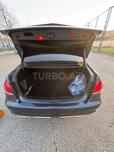 Mercedes E 250 4MATIC 2014, 226,000 km - 2.2 л - Bakı