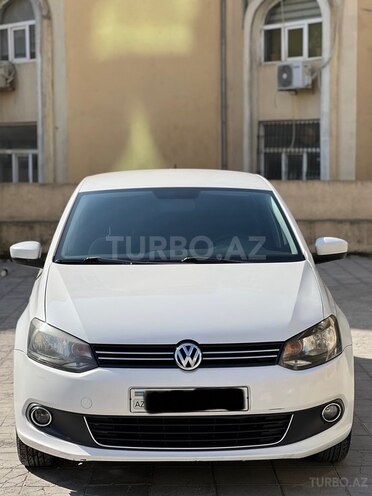 Volkswagen Polo 2013, 293,500 km - 1.6 l - Bakı