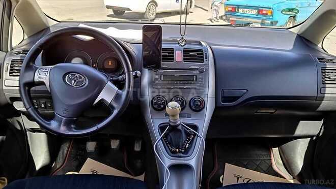 Toyota Auris 2008, 260,000 km - 1.4 l - Bakı
