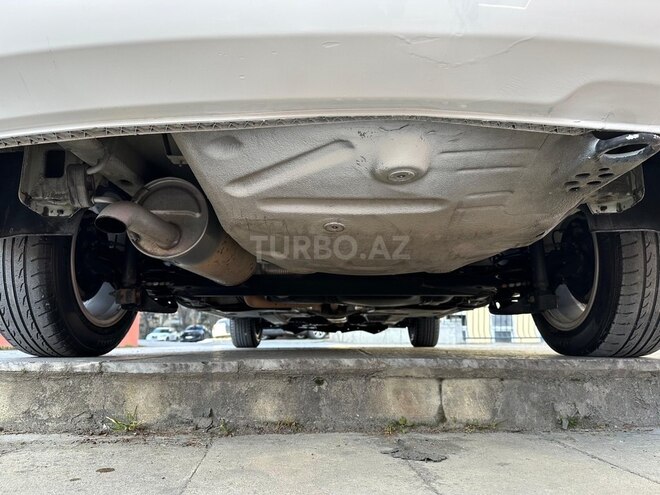 Volkswagen Polo 2013, 293,500 km - 1.6 l - Bakı