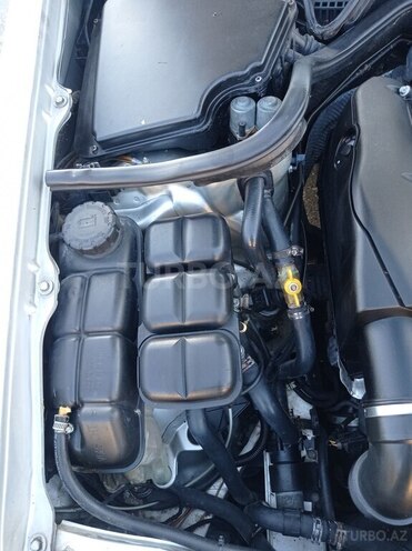 Mercedes E 220 d 1999, 402,000 km - 2.2 л - Bakı