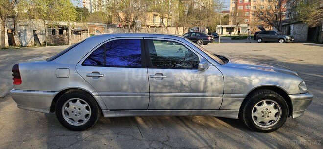 Mercedes C 200 1999, 272,772 km - 2.0 l - Sumqayıt