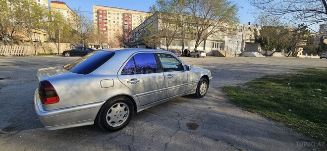 Mercedes C 200 1999, 272,772 km - 2.0 l - Sumqayıt