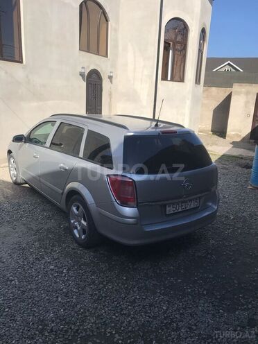 Opel Astra 2007, 310,000 km - 1.4 l - Quba