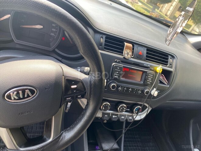 Kia Rio 2012, 180,000 km - 1.1 л - Gəncə