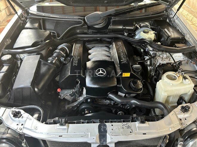 Mercedes E 240 1999, 359,050 km - 2.4 l - Bərdə