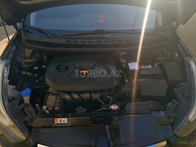 Hyundai Elantra 2015, 220,000 km - 1.8 l - Bakı