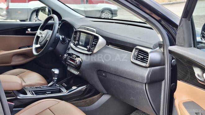 Kia Sorento-21