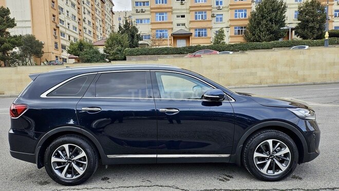 Kia Sorento-8