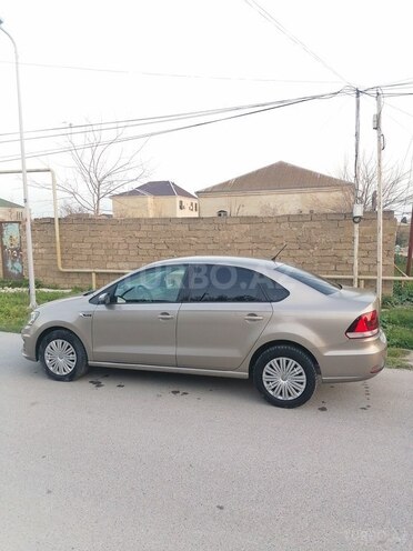 Volkswagen Polo 2018, 82,000 km - 1.6 l - Bakı