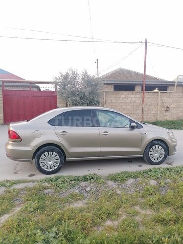 Volkswagen Polo 2018, 82,000 km - 1.6 l - Bakı