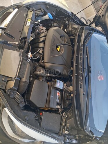 Hyundai Elantra 2015, 220,000 km - 1.8 l - Bakı