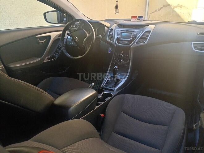 Hyundai Elantra 2015, 220,000 km - 1.8 l - Bakı