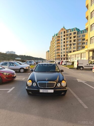 Mercedes E 220 d 2001, 455,000 km - 2.2 l - Sumqayıt