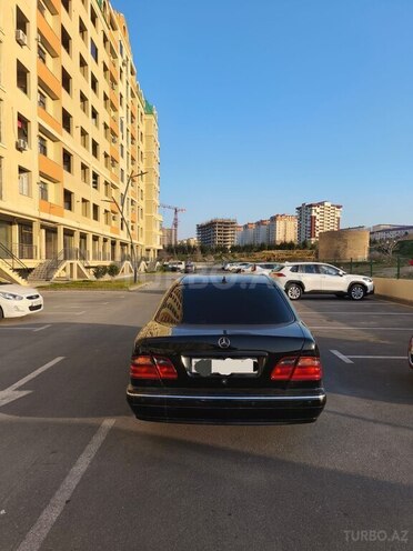 Mercedes E 220 d 2001, 455,000 km - 2.2 l - Sumqayıt