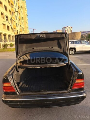 Mercedes E 220 d 2001, 455,000 km - 2.2 l - Sumqayıt