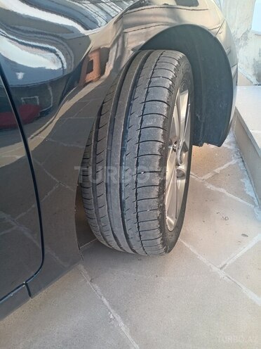 Hyundai Elantra 2015, 220,000 km - 1.8 l - Bakı