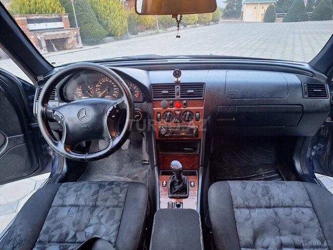 Mercedes C 180 1998, 336,589 km - 1.8 л - Şəki