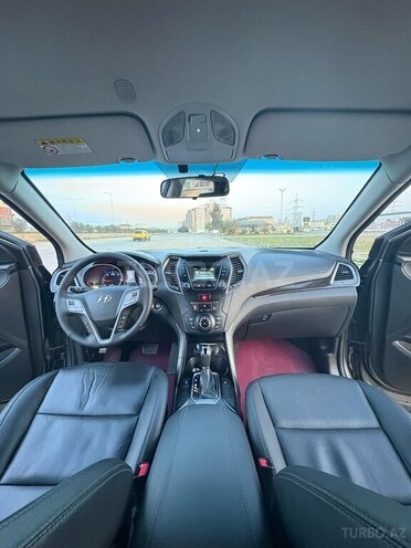 Hyundai Santa Fe-10