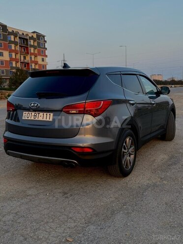 Hyundai Santa Fe-4