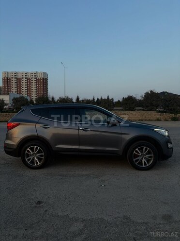 Hyundai Santa Fe-8