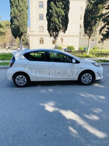 Toyota Aqua 2019, 67,601 km - 1.5 l - Bakı