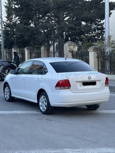 Volkswagen Polo 2012, 321,019 km - 1.6 л - Bakı