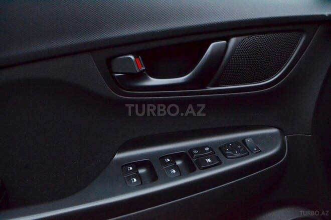 Hyundai Kona 2021, 32,200 km - 1.6 l - Bakı