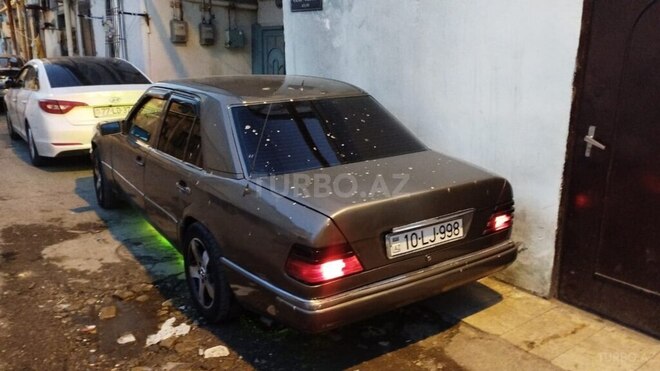 Mercedes E 220 d 1991, 500,000 km - 2.3 l - Bakı