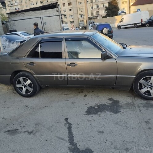 Mercedes E 220 d 1991, 500,000 km - 2.3 l - Bakı