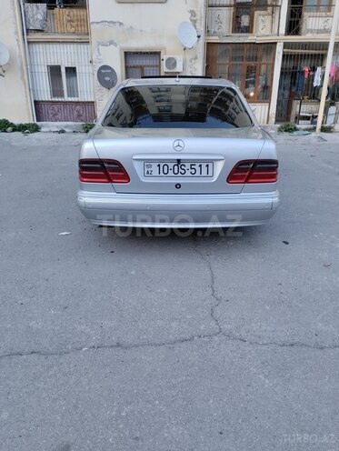 Mercedes E 320 2000, 386,790 km - 3.2 l - Bakı