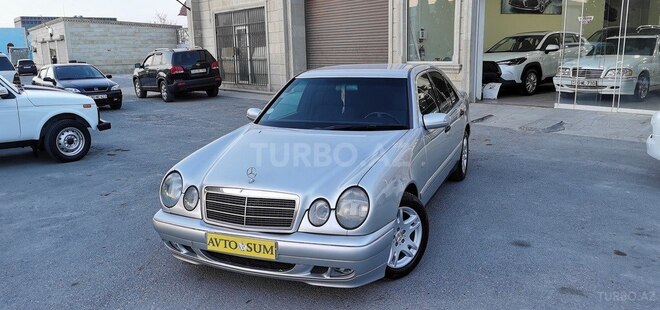 Mercedes E 220 d 1999, 234,000 km - 2.2 л - Sumqayıt