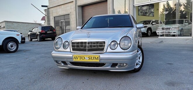 Mercedes E 220 d 1999, 234,000 km - 2.2 л - Sumqayıt