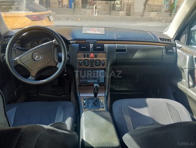 Mercedes E 240 1999, 456,895 km - 2.4 l - Bakı
