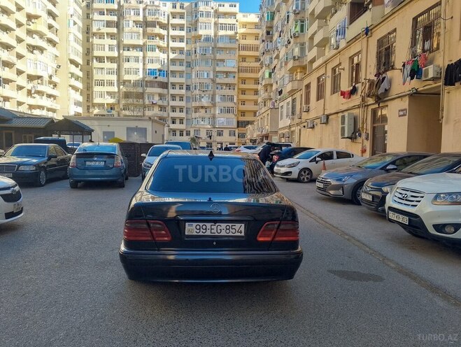 Mercedes E 240 1999, 456,895 km - 2.4 l - Bakı