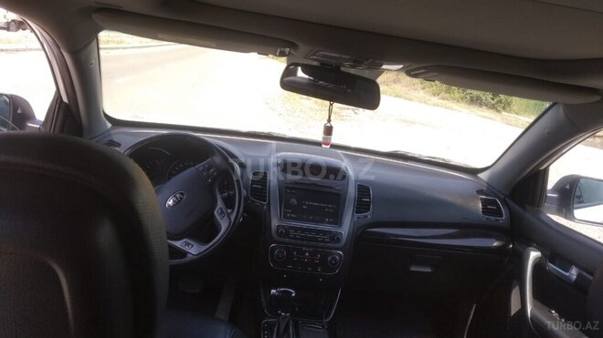 Kia Sorento 2013, 308,000 km - 2.0 l - Qusar